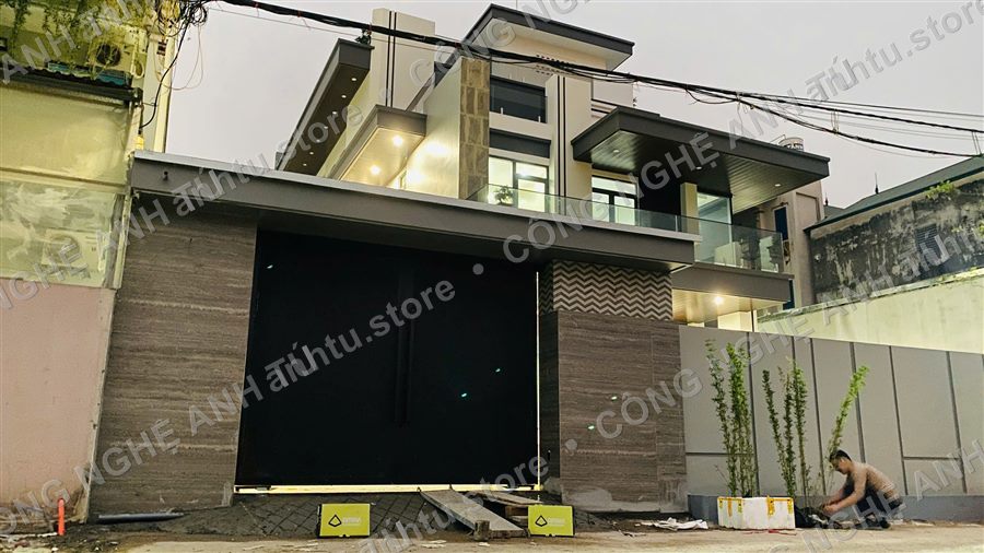Cổng trượt hay cổng 2 cánh mở quay? Nên chọn loại nào — Công Nghệ Anh Tú