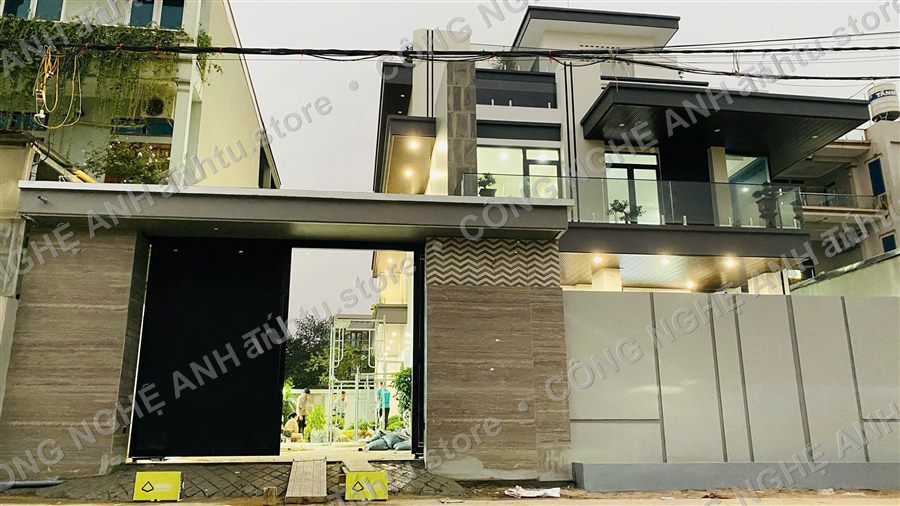Cổng tự động biệt thự công trình thật — Công Nghệ Anh Tú