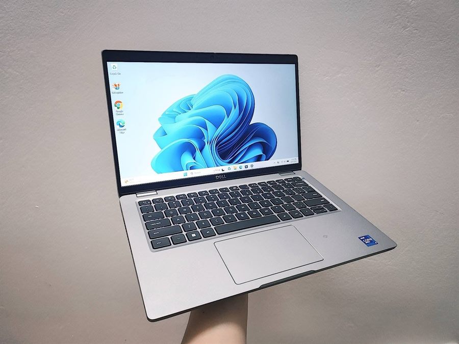 Laptop được kiểm tra và chạy thử tại cửa hàng Công Nghệ Anh Tú, Tu Vũ, Phú Thọ